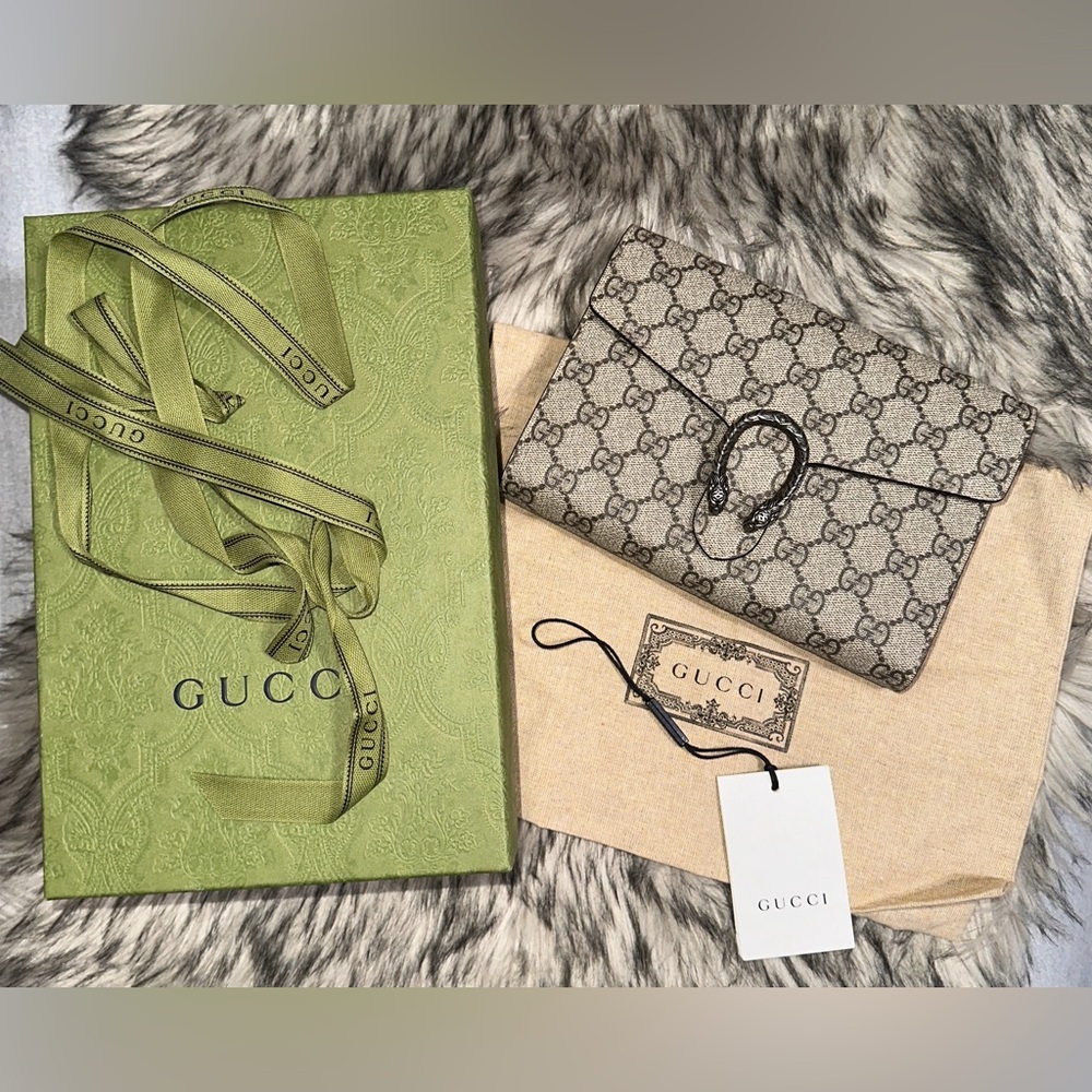 GUCCI DIONYSUS WALLET ON CHAIN